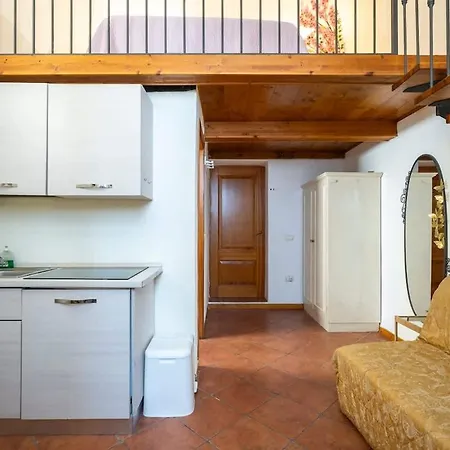 1 - Monolocale Silenzioso Vicino Al Centro Апартаменты